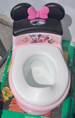 Minnie Mouse Potty Trainer