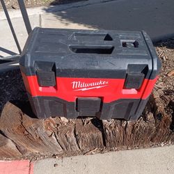 Milwaukee Vacuum 