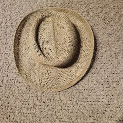 NWOT WOMENS DISNEY PARKS SUN STRAW HAT KHAKI 