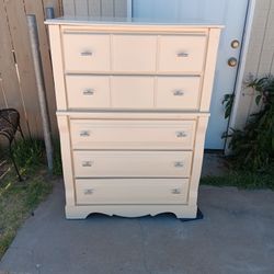 Dresser 47"5H 33".5W 17".5D