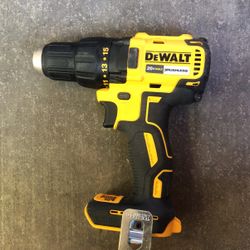 Dewalt 20 V Max Brushless Drill Model DCD777  Brand New