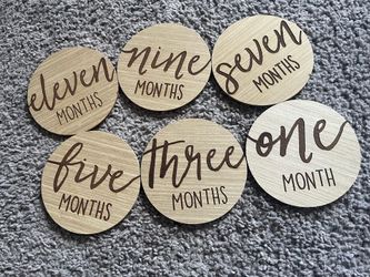 Wooden Monthly Milestone Discs