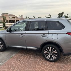 2019 Mitsubishi Outlander