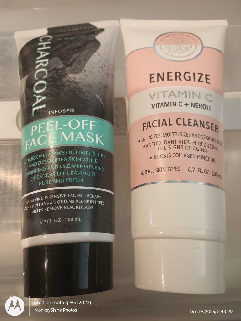 Facial Cleanser/ Charcoal Peel-Off Face Mask