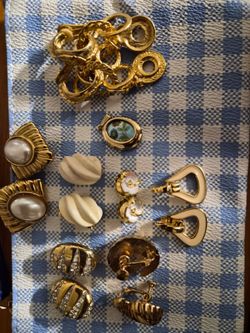 Vintage Gold-Tone Clip-On Earrings