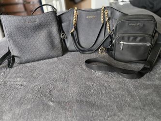 Michael Kors Purse/crossbody