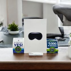 AP2 Apple Vision Pro 256gb floor model 