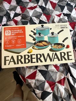 15 Piece Farberware kitchen set (New)