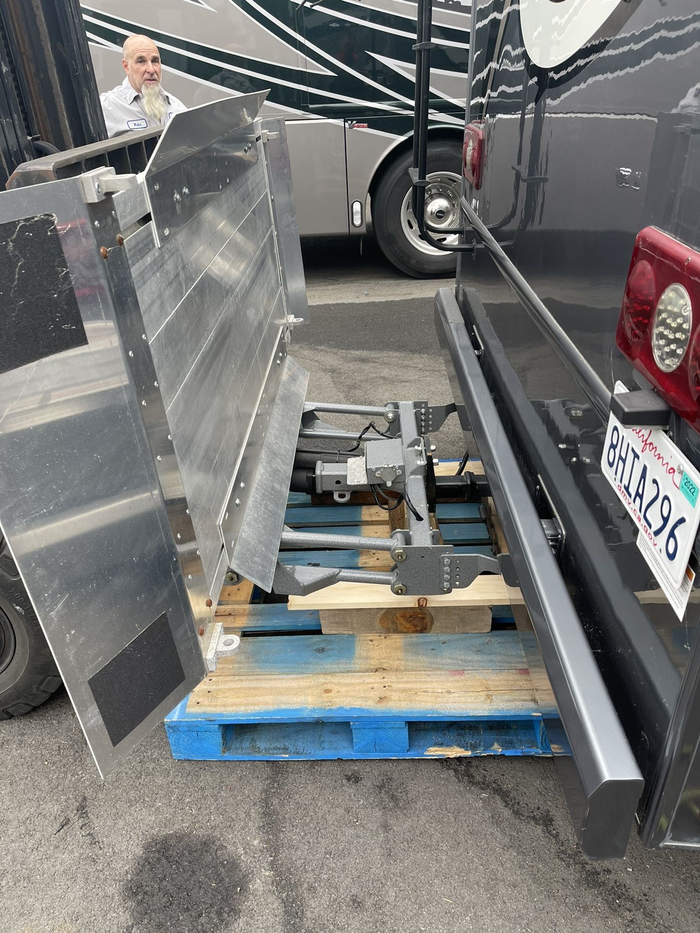Hydra lift For Class B & C RV’s