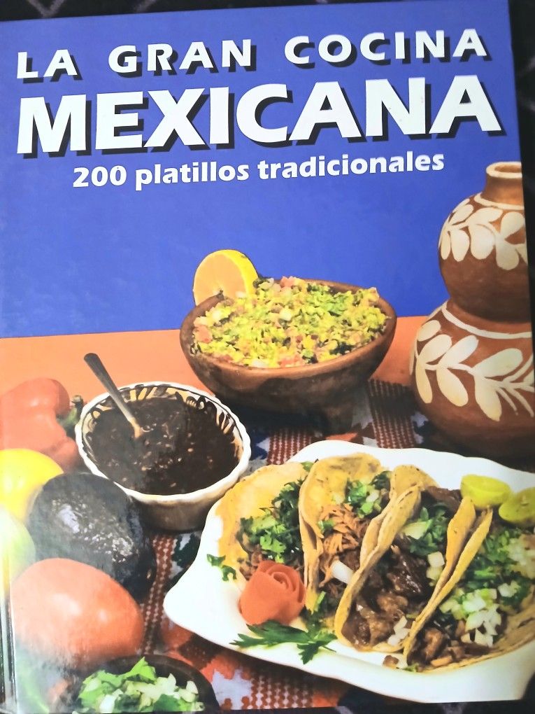 Libro.  200 Platillos Tradicionales