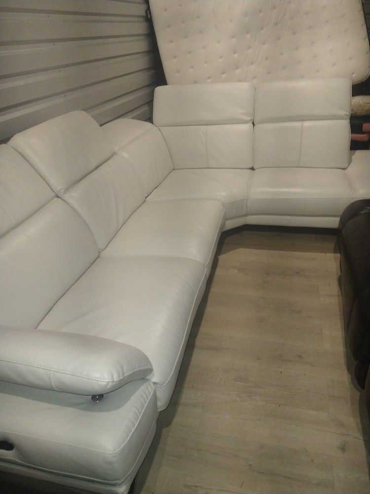 SECTIONAL GENUINE LEATHER RECLINER ELECTRIC WHITE COLOR.. DELIVERY SERVICE AVAILABLE β
π₯π
