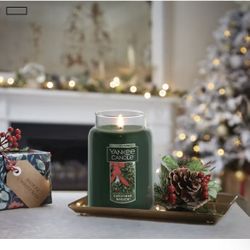 YANKEE CANDLE CHRISTMAS WREATH  