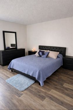 Bedroom Set ( Juego De Cuarto)🌟Sold separately too🌟Fast delivery