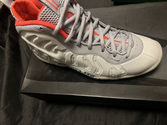 Nikes !