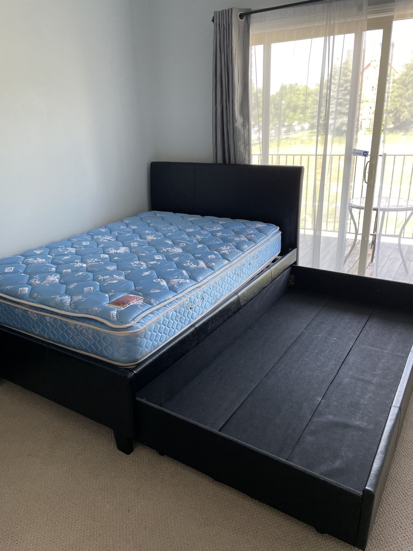 Like Or Love It 🥰 BED FRAME WITH PILLOW TOP MATTRESS 💕