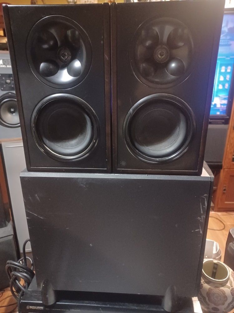 SONY PHONO/200W PYLE INT AMP/KLIPSCH WB14 SPEAKERS/300W SUB $600 FINAL PRICE