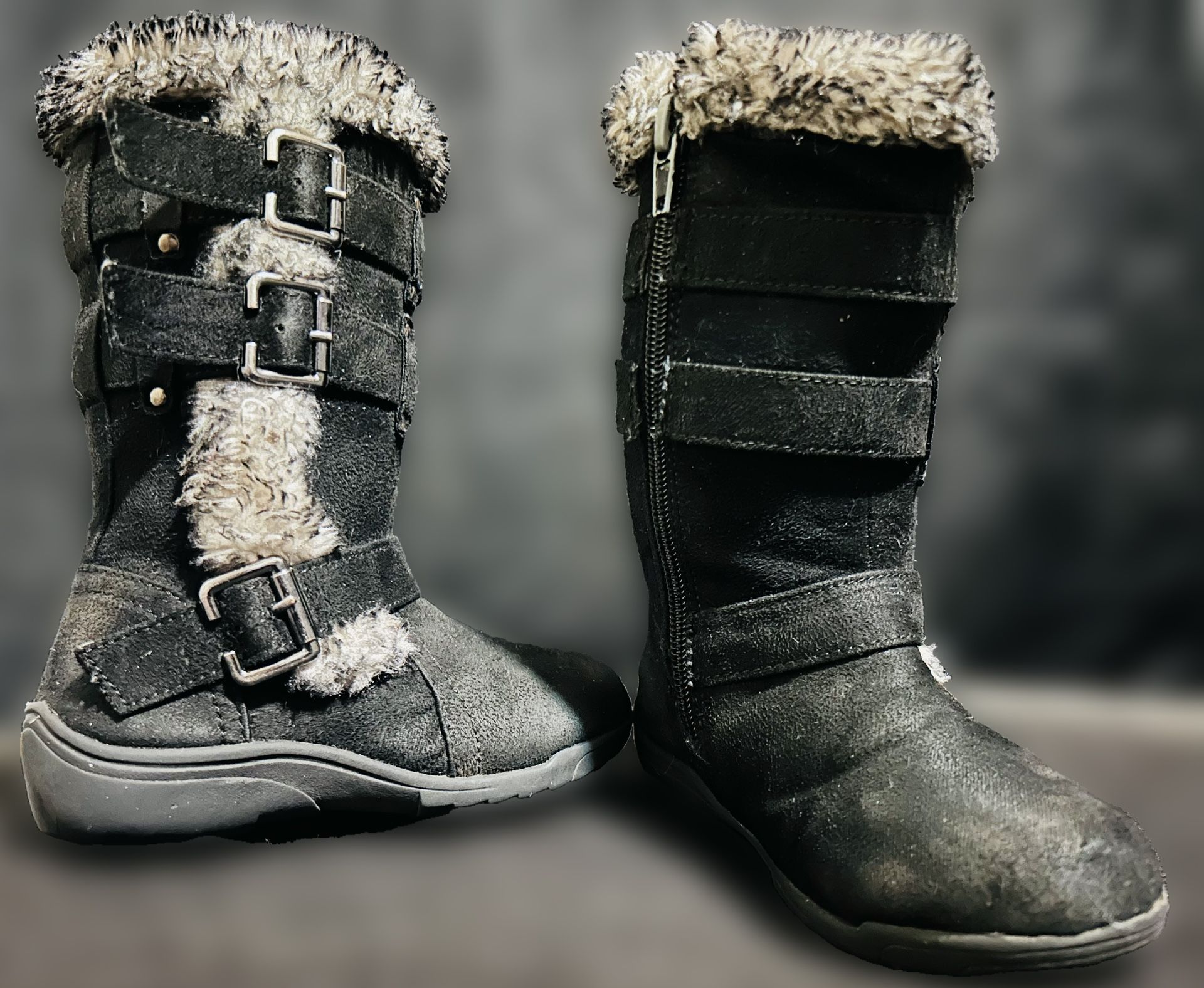 Black Boots W/ Fur 7