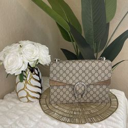 Beautiful Authentic Gucci Bag 