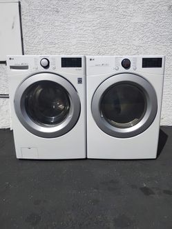 LG Front Load Washer and Dryer Set