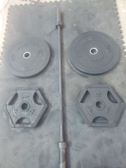 Olympic Weight Set Includes 5ft Solid 35lb Bar 2x35lbs & 2x25lbs Thats 155lbs all together With the Bar