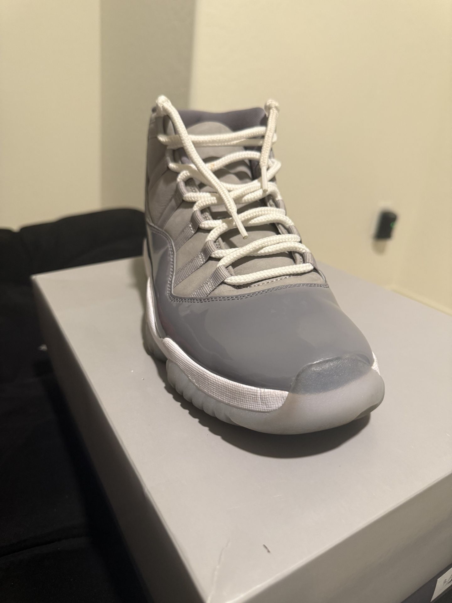 Air Jordan 11 Retro Cool Grey Size 12