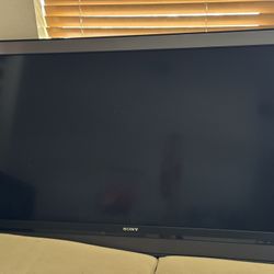 Sony Bravia 52 Inch LCD TV 