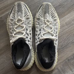 YZY 350 V2 CMPCT