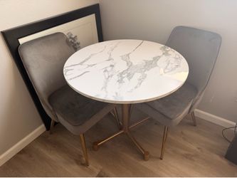 KithKasa 31.5” round table with two soft chairs