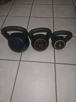 Gold's Gym 3 set kettlebells
