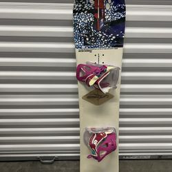 Girls Snowboard- GREAT DEAL! 128cm