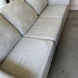 Sectional Couches 