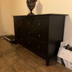 Big modern black drawer that has 8 drawers home decor.