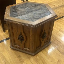 Decorative wooden end table