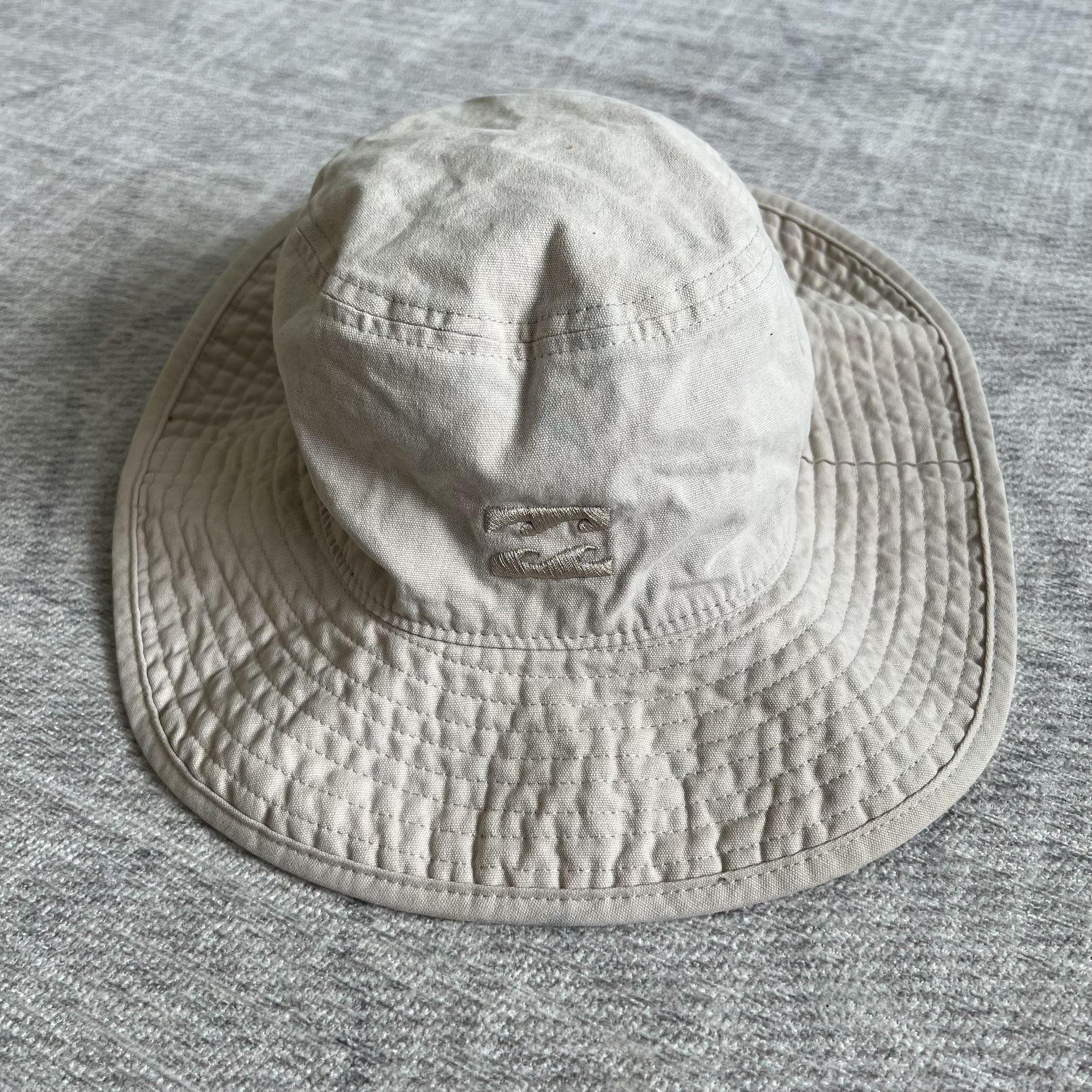 Vintage 2000s Y2K Billabong Adult Unisex Beige/Cream Summer Skater Bucket Hat