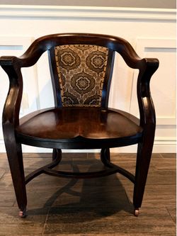 Antique Derby Desk Co. Wooden Banker’s Chair