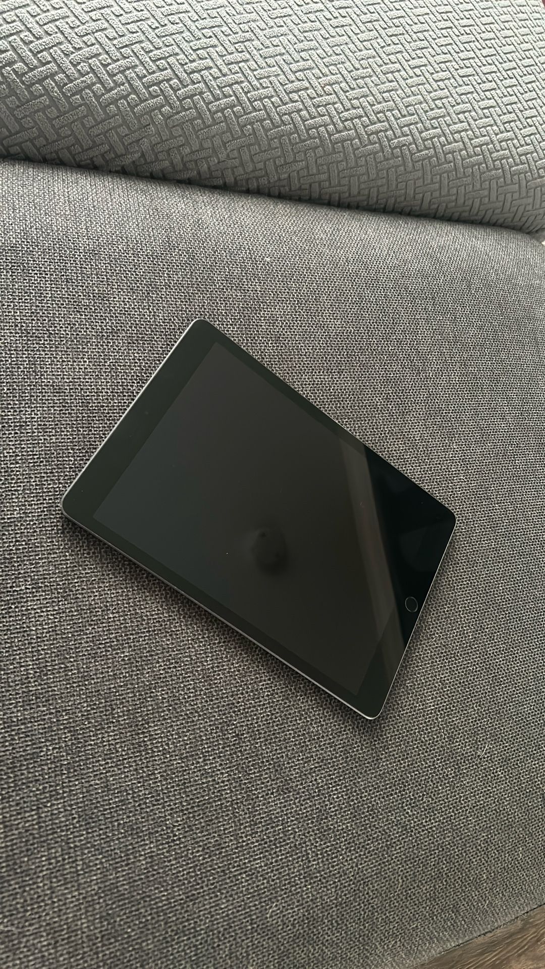 iPad Model A2602