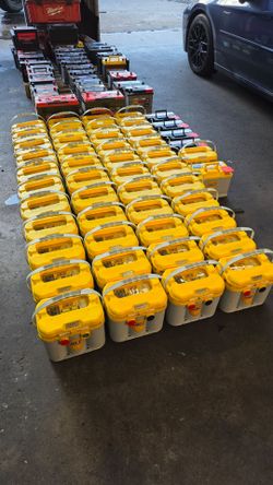 Optima Yellow Top Battery D34/78 Dual Purpose Deep Cycle AGM Car Truck Battery. Bateria de Gel Para Carro Camioneta
PRICE IS FIRM. Optima Yellow Top