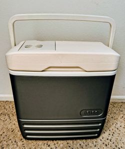 Igloo iceless portable electric cooler