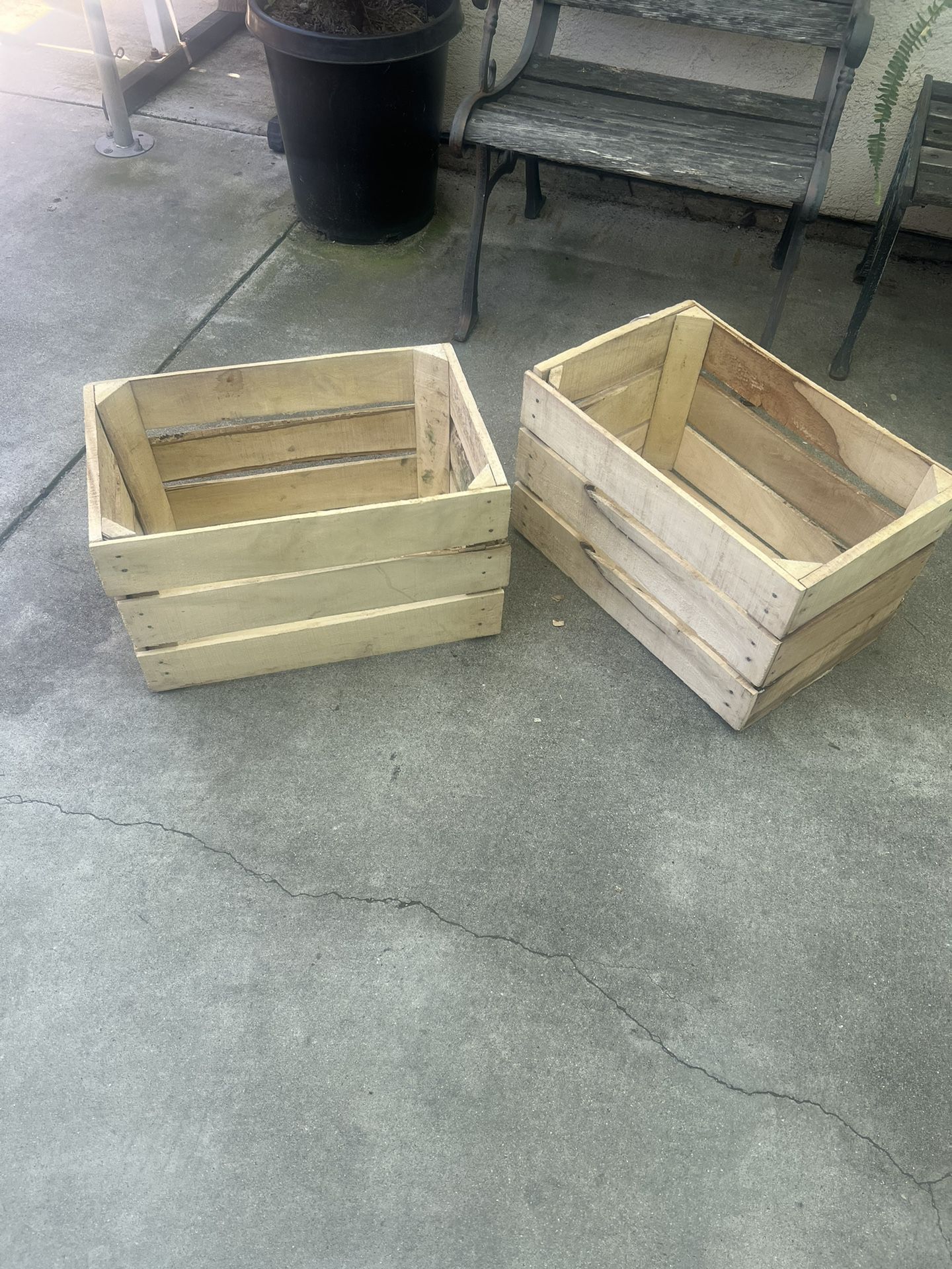 2 wood crates