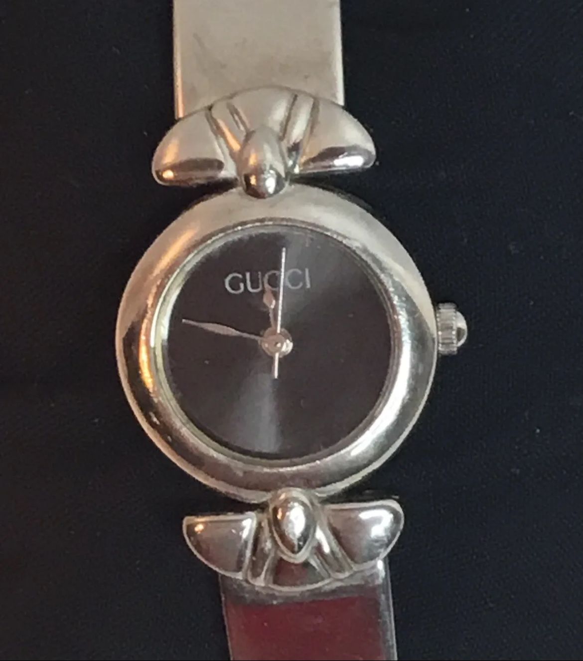 Vintage Gucci  Womens Watch With black Face And Stainless Steel Band