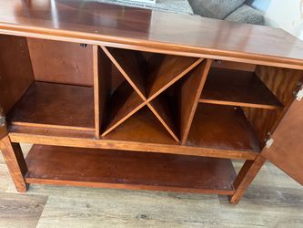 Entertainment center