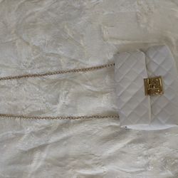 White purse cross bag