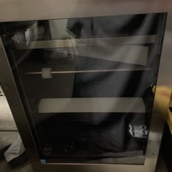 Under Counter Beverage And Wine Fridge