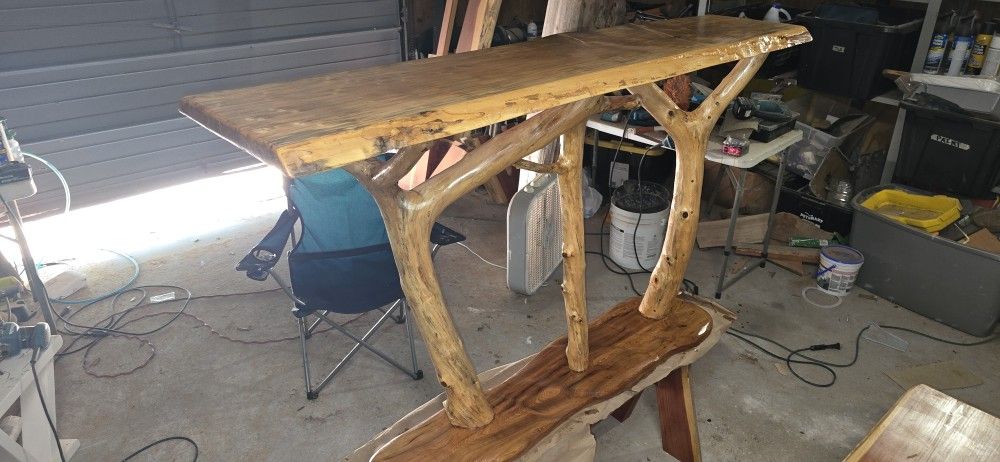Live Edge Entry Table