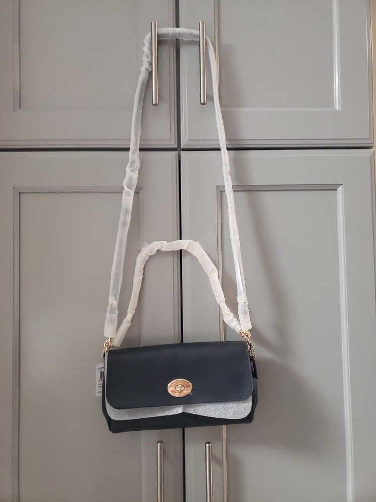 Coach navy Crossbody w-gold chain option