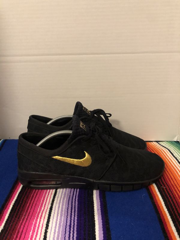 Nike Shoes for Sale in Los Angeles, CA - OfferUp