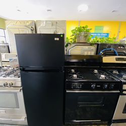 Refrigerador Y Estufa Negro A Pagos