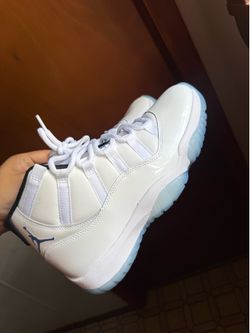 legend blue 11’s Sz 9