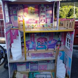 2010 Kid Kraft Dollhouse 