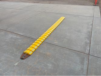 Portable interlocking speed bumps